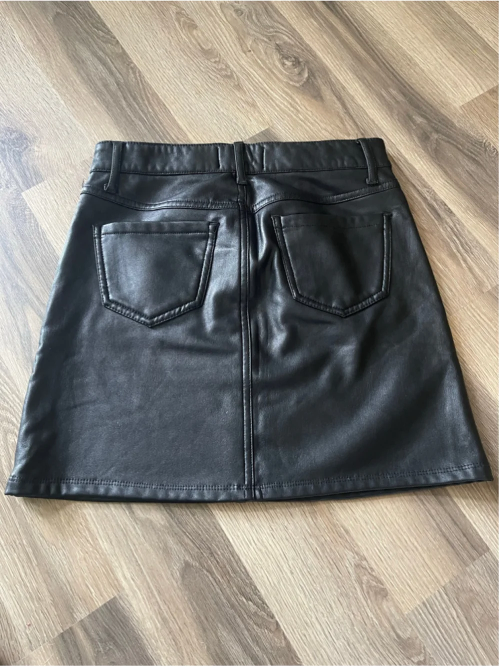 Girls Abercrombie Kids Black Faux Leather Skirt Size 12